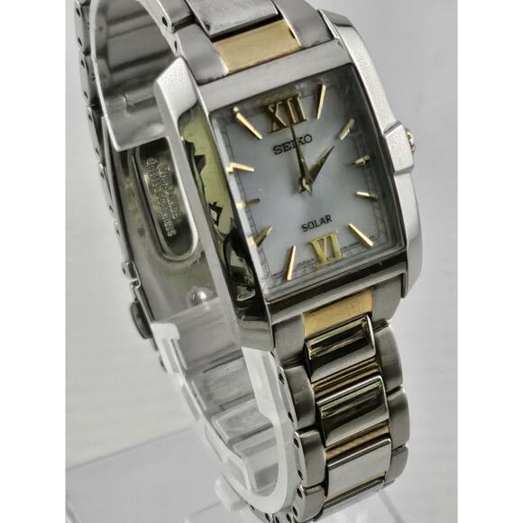 Ladies Seiko Solar V115-0CR0 Quartz Watch New Solar Battery Runs Great MSRP $175 - Picture 3 of 13